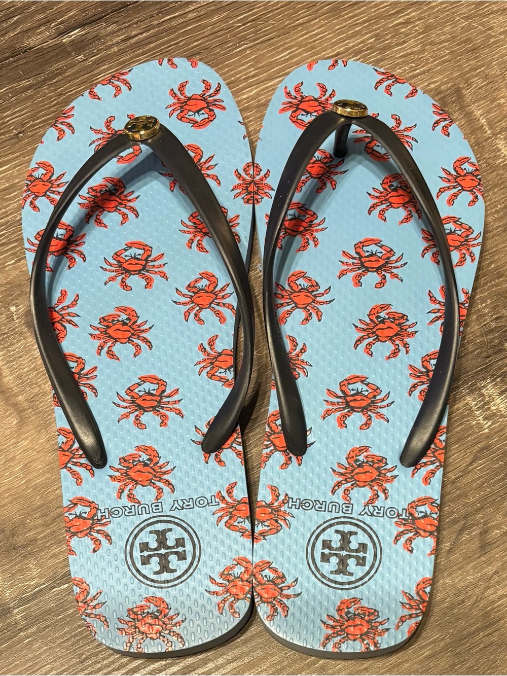 Tory Burch Light Blue Flip Flops with Orange Crab Print and Black Straps Size 8